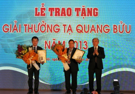 Phát hiện, bồi dưỡng, nhân rộng điển hình tiên tiến trong ngành khoa học và công nghệ